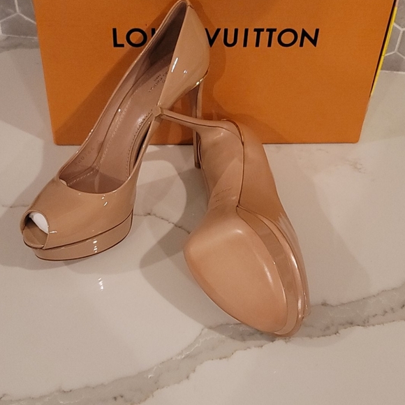 Louis Vuitton peep toe New never worn - Picture 2 of 6